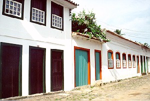 Paraty Green and Orange House.  Copyright Sheila Thomson.  All rights reserved.