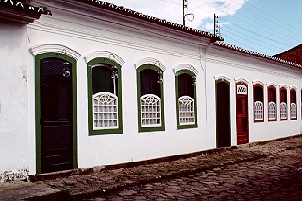 Paraty Green and Red Houses.  Copyright Sheila Thomson.  All rights reserved.