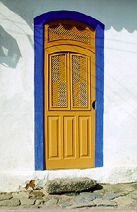 Paraty Yellow Door.  Copyright Sheila Thomson.  All rights reserved.